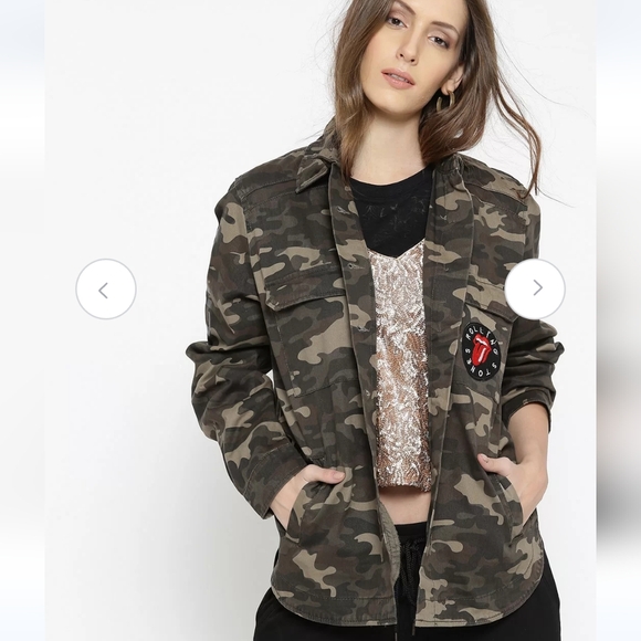 FOREVER21 Olive Jean Camouflage Rolling Stones Patch Utility Jacket - Picture 1 of 12